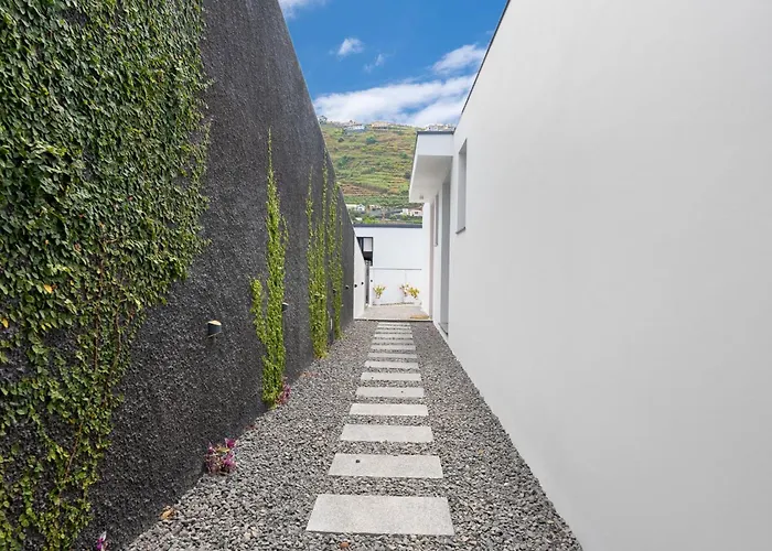 Lilian By Lovelystay * Arco da Calheta (Madeira)