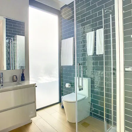 Lilian By Lovelystay *