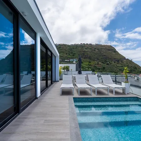 Lilian By Lovelystay