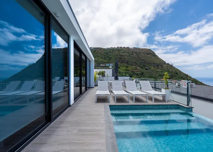 Lilian By Lovelystay